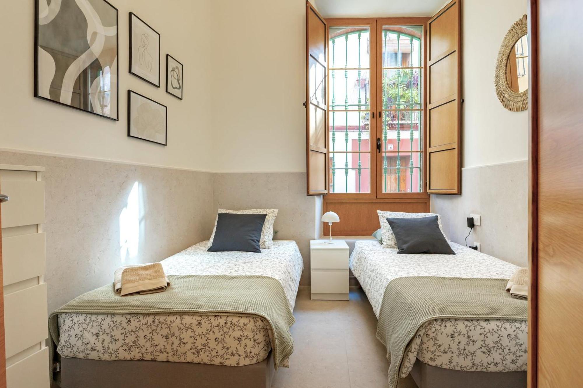 Modern Spacious Apartment Central Of Seville Luaran gambar