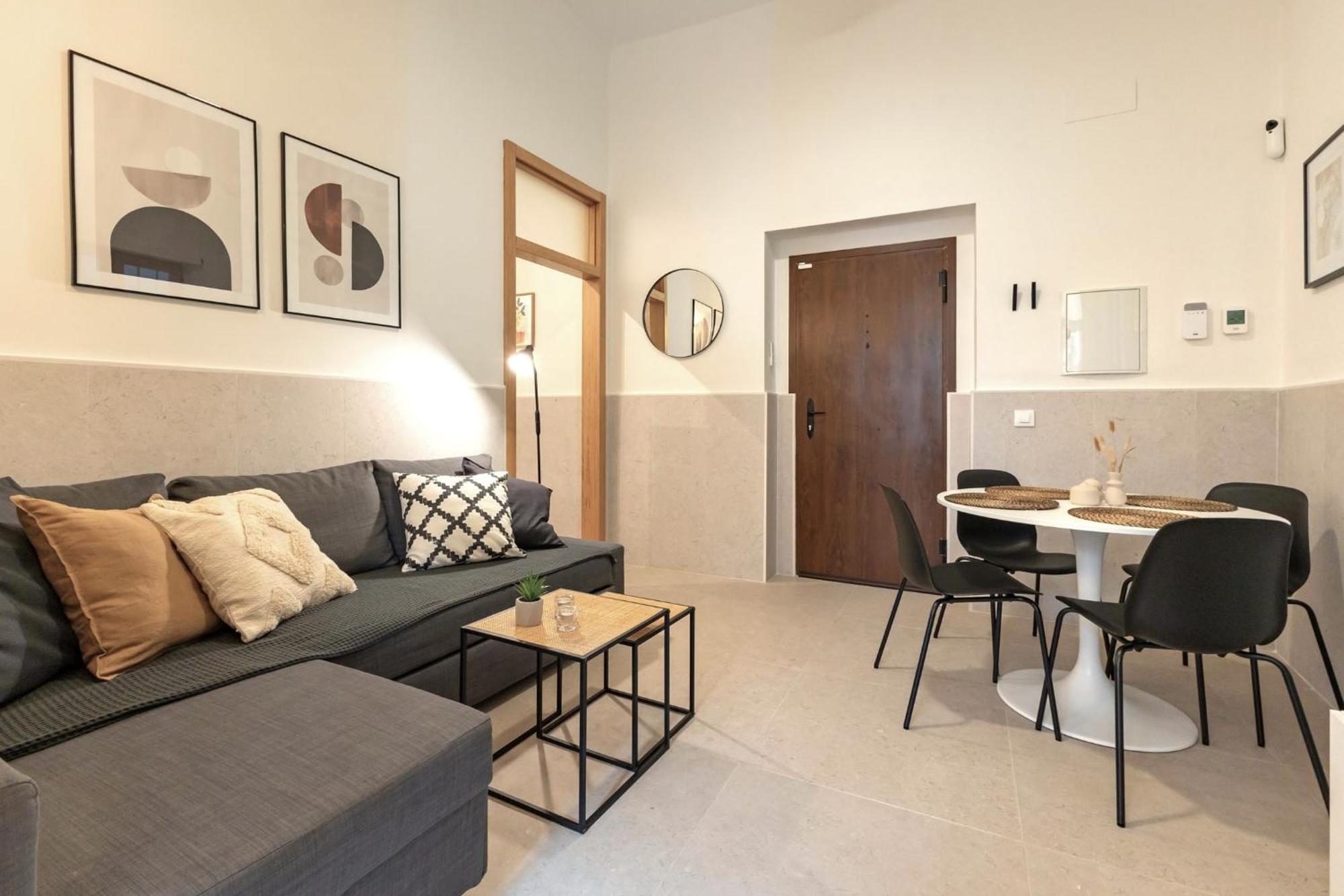 Modern Spacious Apartment Central Of Seville Luaran gambar